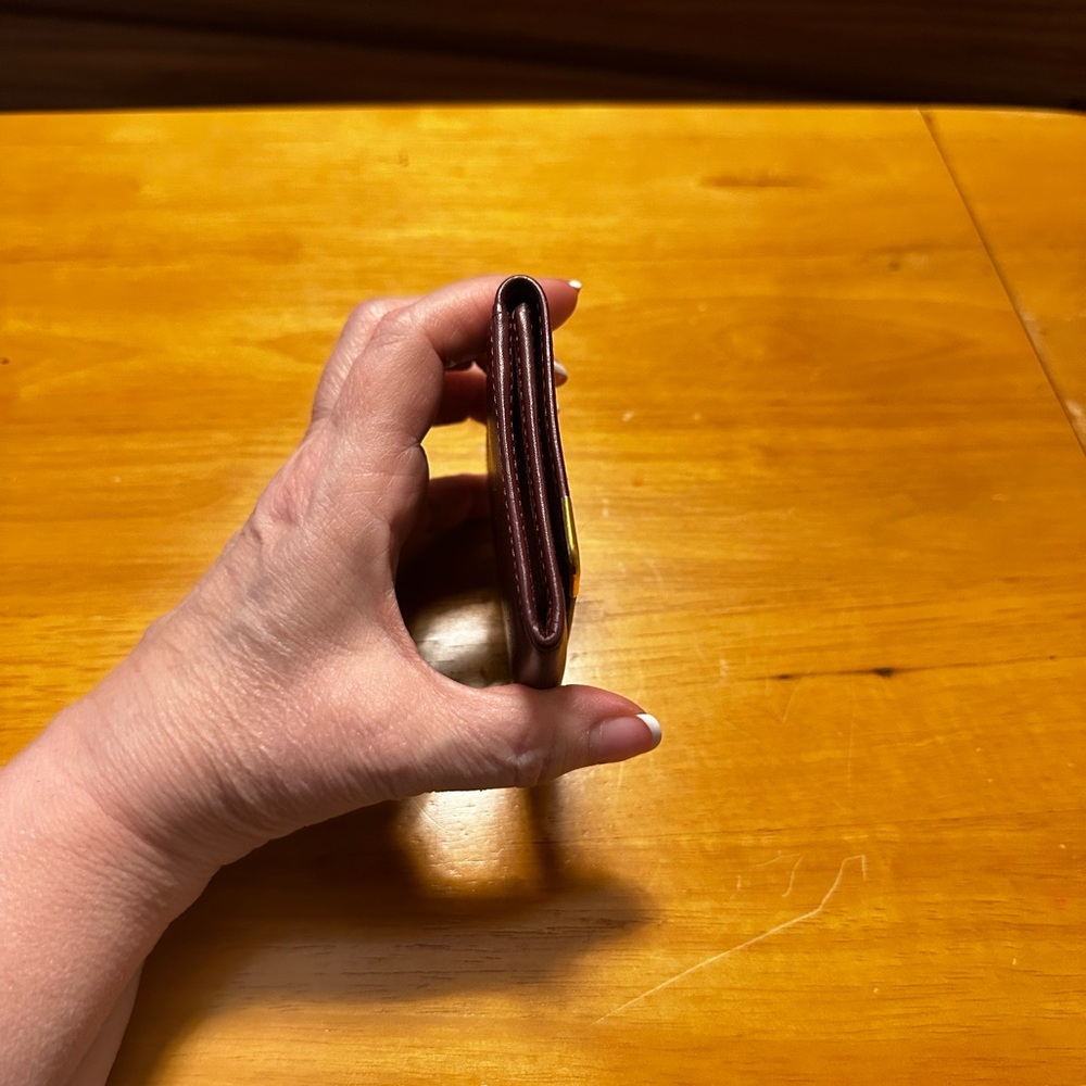 Cartier Signature Bordeaux Leather Coin Pouch with Gold Hardware - Picture 7 of 7